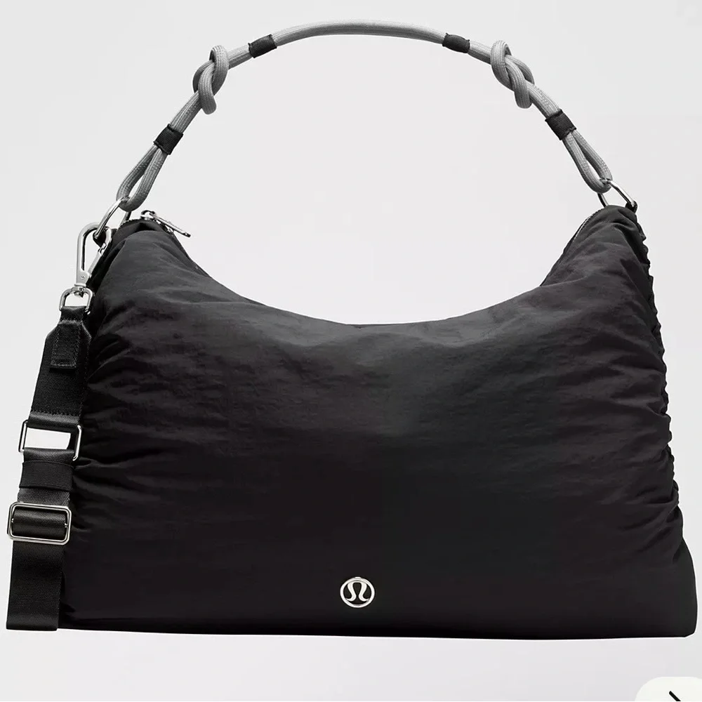 Lululemon Convertible Ruched Crossbody Bag
Large 16L - Picture 1 of 9